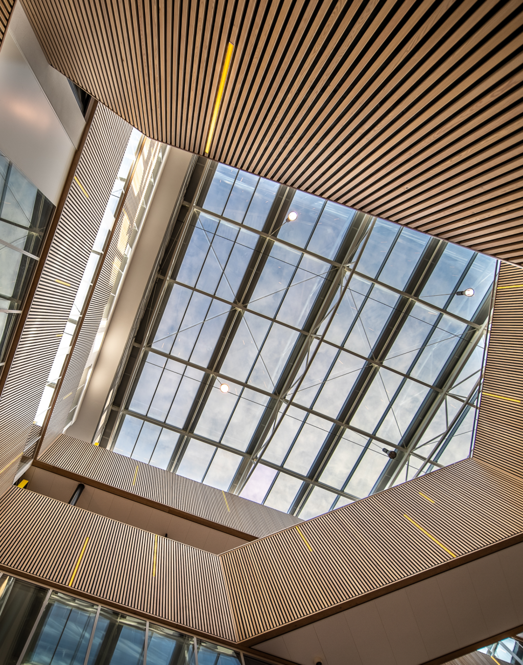 cool-staircase-with-lights-modern-building